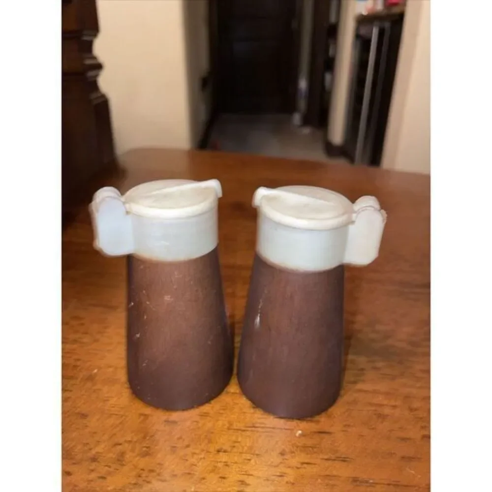 Vintage Wood‎ Salt And Pepper Shakers Made In Japan